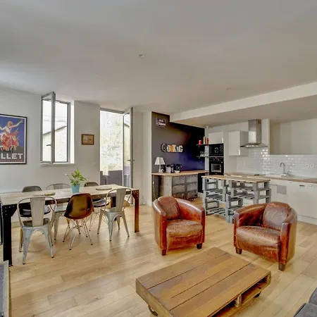 Le Faubourg - Duplex Pour 4 Personnes A Holiday home