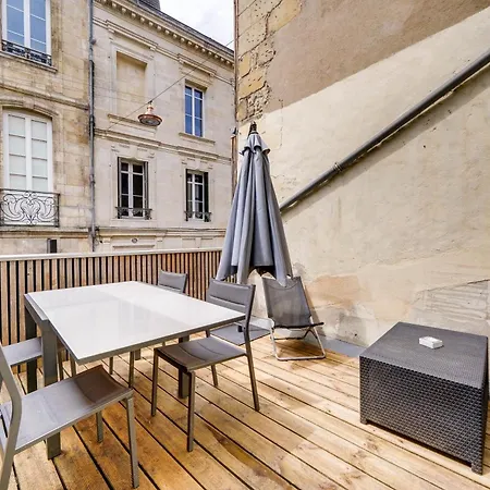 Le Faubourg - Duplex Pour 4 Personnes à * Bordeaux