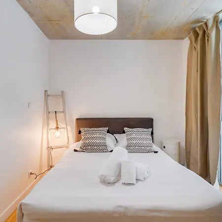 Le Faubourg - Duplex Pour 4 Personnes A Bordeaux